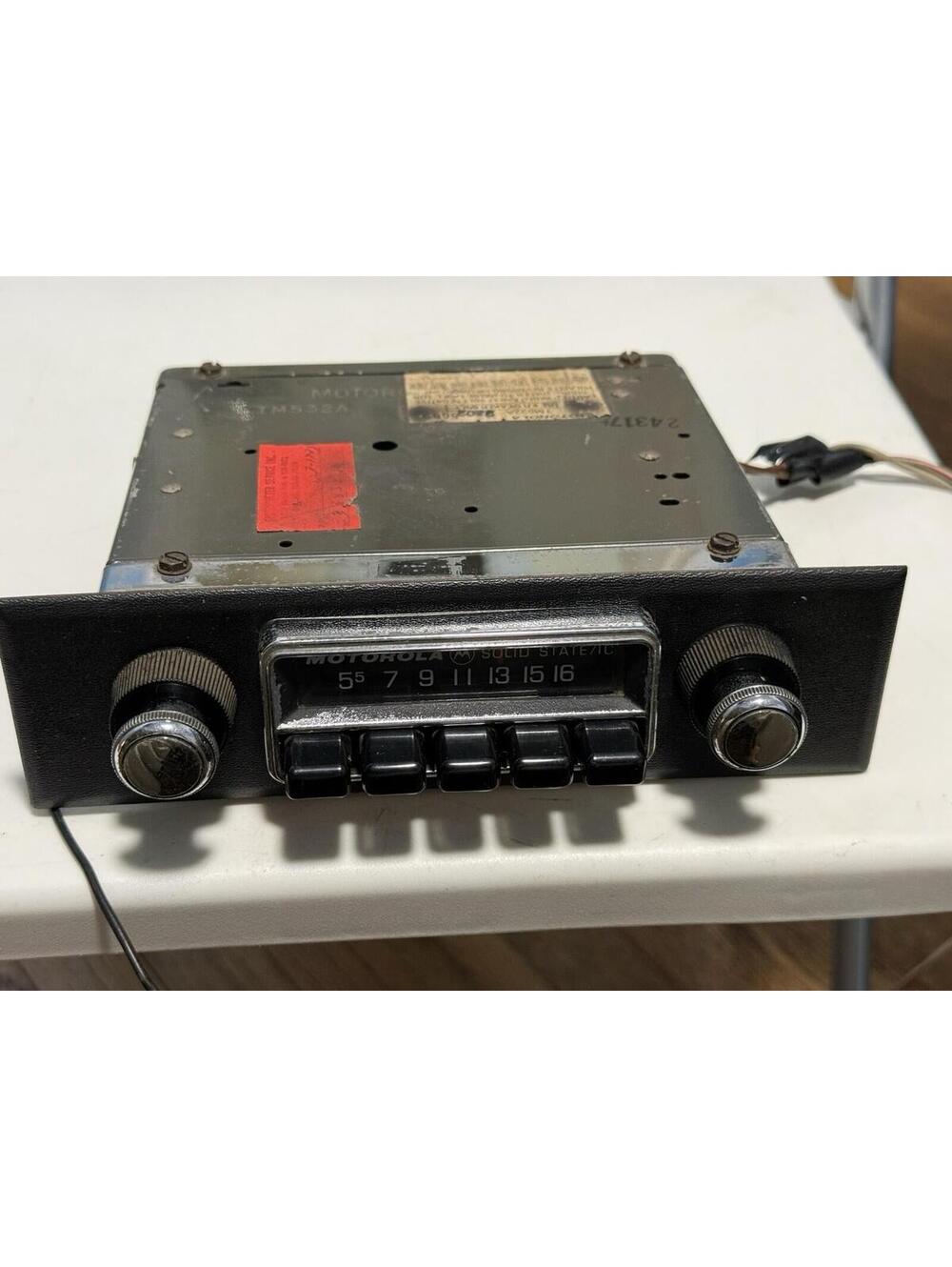 Vintage Motorola Solid State Car Ford  Radio Model TM532A-Untested , Turns On